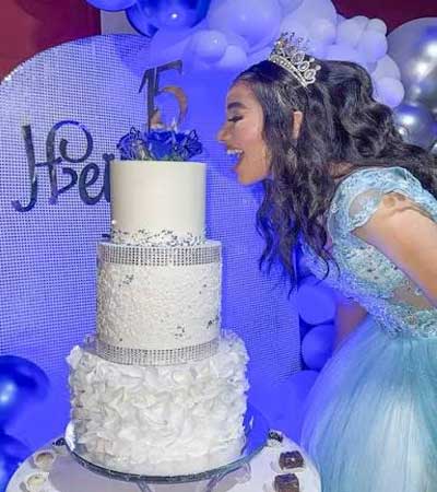 Quinceanera vals con padrinos fiesta de XV años