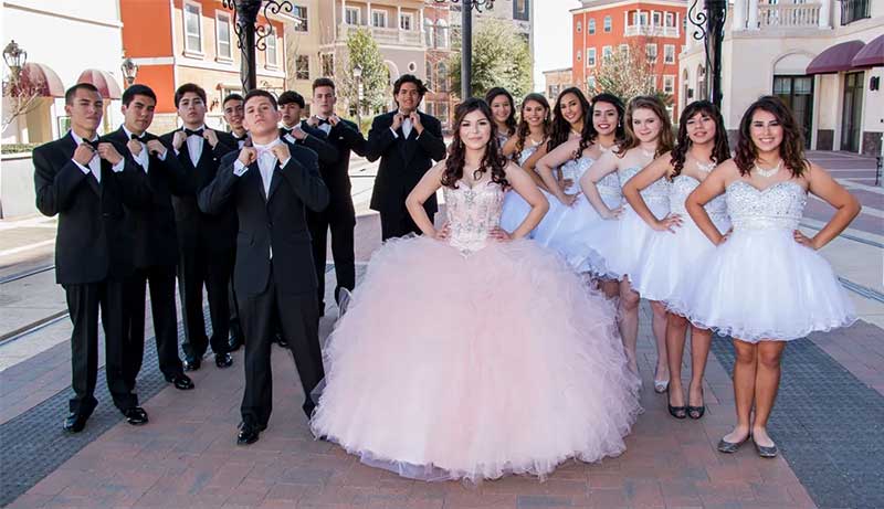 Quinceañeras chambelanes, damas de compania corte de honor fiesta de XV años